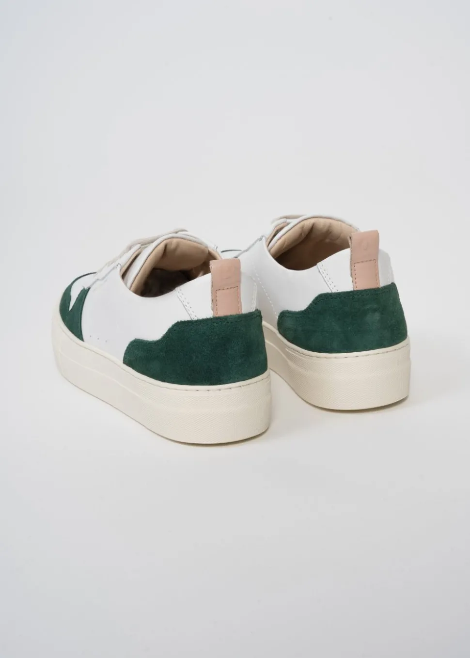 Baskets basses en cuir certifié | vert "playground campus green"
