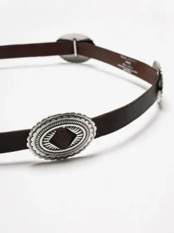 Ceinture en cuir au tannage végétal | marron "western concho silver belt dark brown"