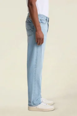 Jean droit large en coton bio | denim clair 