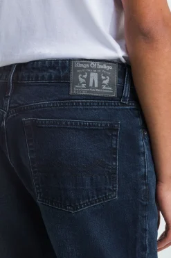 Jean fuselé en coton bio | bleu noir 