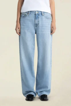 Jean large taille basse en coton bio | bleu délavé 