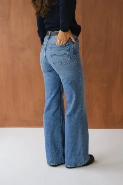 Jean évasé en coton recyclé | bleu "jane - rechange mid worn"
