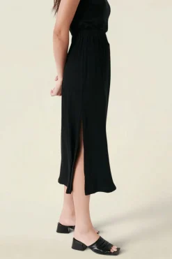 Jupe mi-longue côtelée en modal | noir "lula skirt - black"