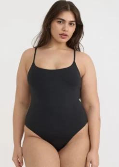 Maillot une pièce en matières recyclées | noir "swim open back one-piece - black"