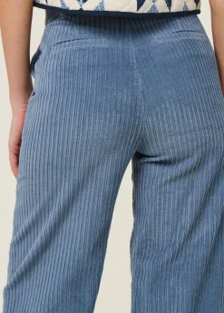 Pantalon évasé velours en coton bio | bleu "fuzz corduroy karina pants - blue"