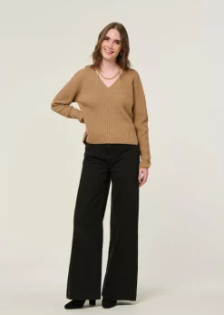Pull col v en laine recyclée | camel "manon - beige sughero"