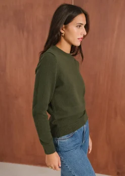 Pull droit en laine mérinos recyclée | olive
