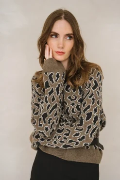 Pull à motif léopard en laine | marron "diliriaa leopaa - walnut cream"