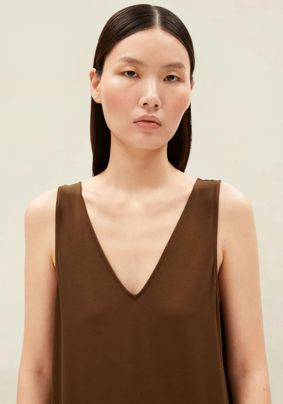 Robe longue en tencel | marron "sleeveless jersey midi dress - dried palm"