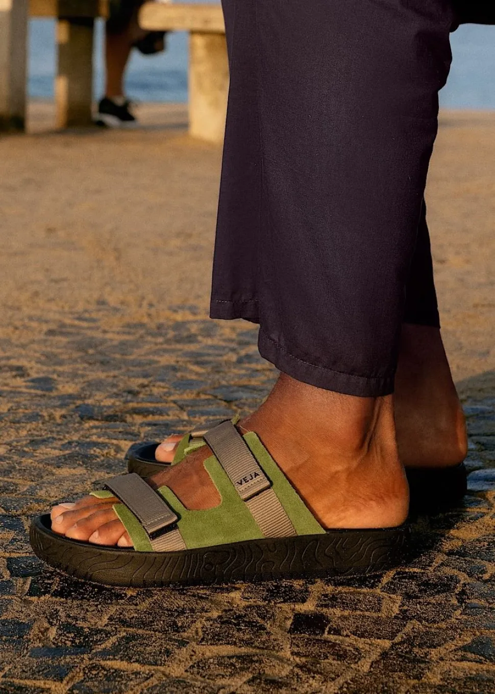 Sandales en cuir suède | vert "arpoador - militar_kaki_black"