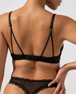 Soutien gorge triangle en matières recyclées | noir "mesh lace trim triangle bralette - black"