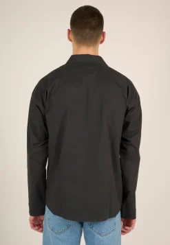 Surchemise à poche noire en twill coton bio - outdoor twill overshirt with contrast fabric phantom