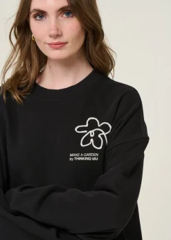 Sweatshirt oversize brodé en coton bio | noir 
