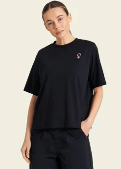 T-shirt brodé en coton bio | noir "t-shirt vadstena femme leaf emb black - black"