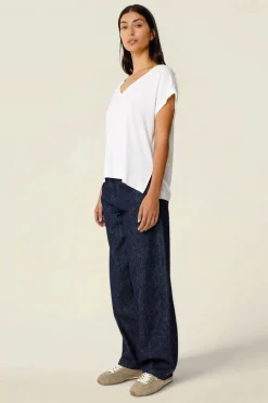 T-shirt col v en tencel | blanc "camiseta zur-10 - white"